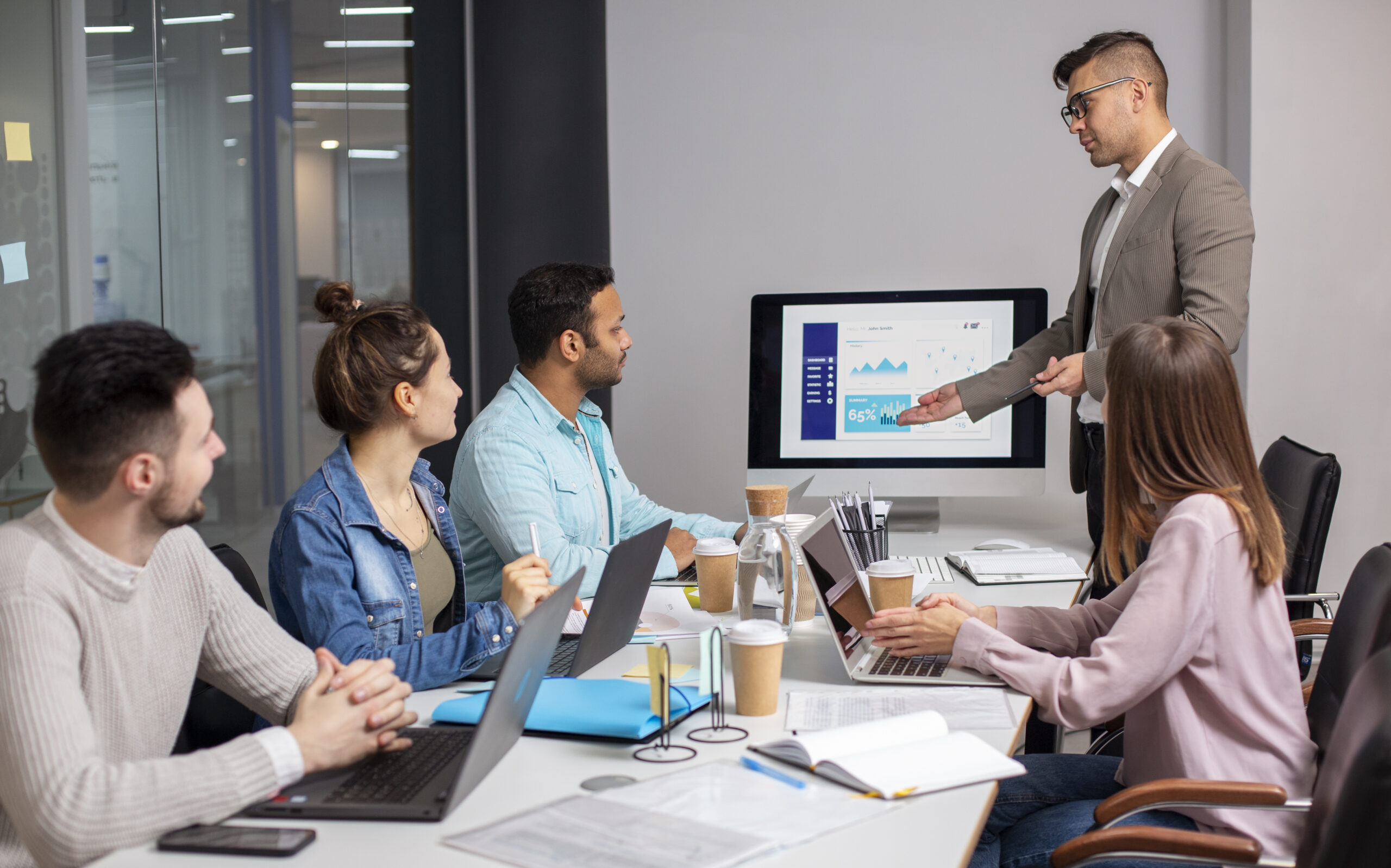 Digital Leadership in Modern Business – The Enterprise Insight View